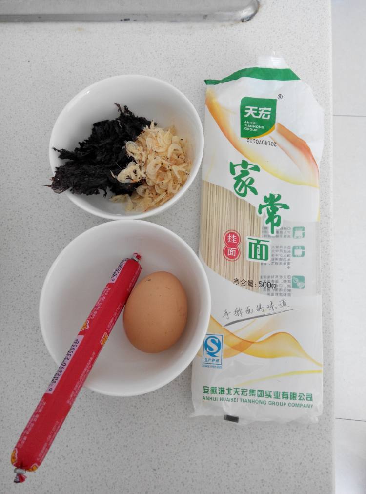 虾米紫菜面步骤1
