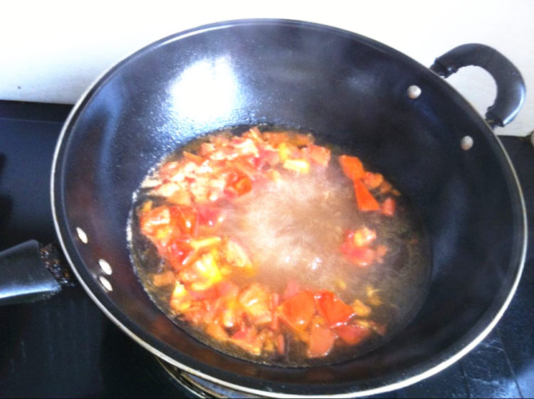番茄紫菜蛋汤步骤4