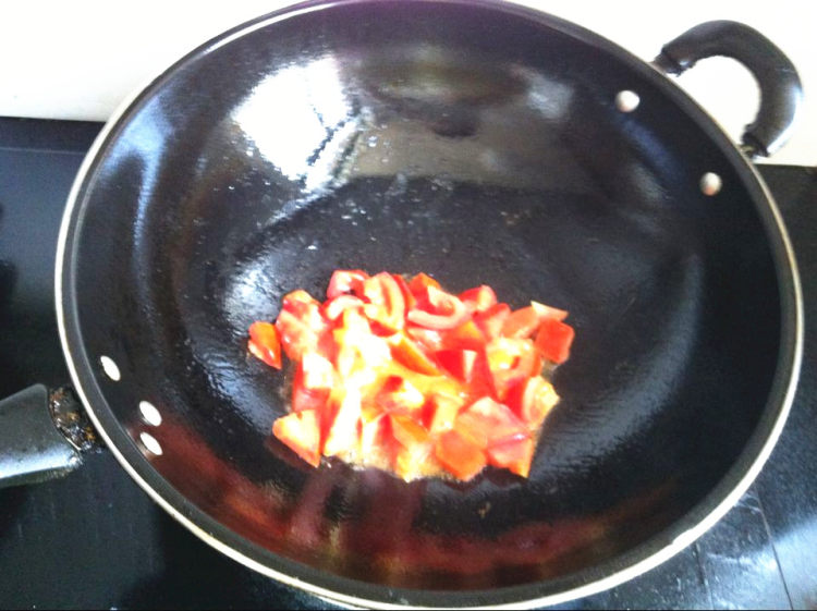 番茄紫菜蛋汤步骤3