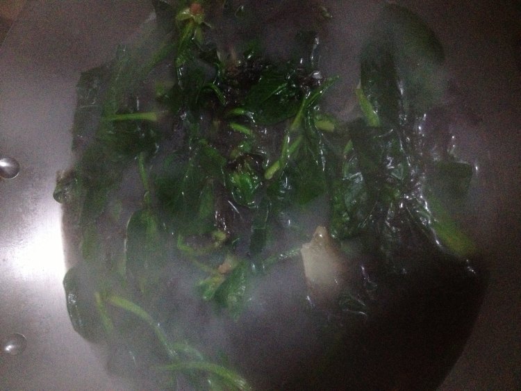 蛤蜊紫菜菠菜汤步骤4