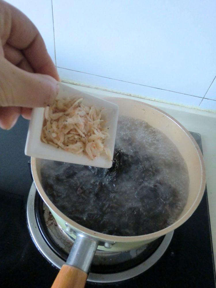 虾皮紫菜豆腐羹步骤3