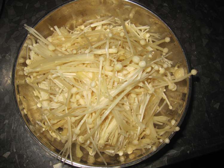 软炸海苔金针菇步骤1