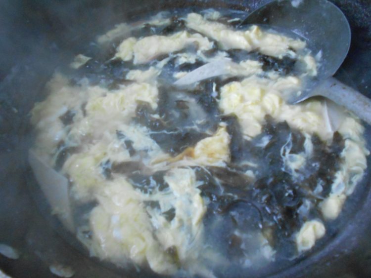 木耳紫菜豆腐汤步骤8