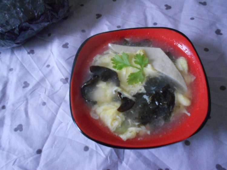 木耳紫菜豆腐汤步骤9