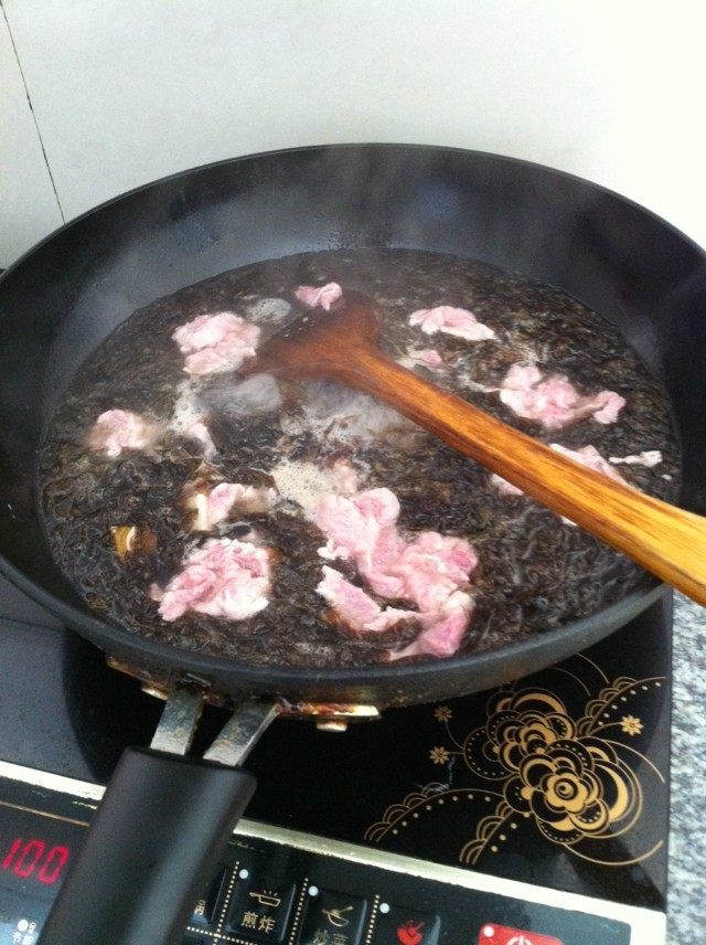 紫菜豆腐肉片汤步骤5
