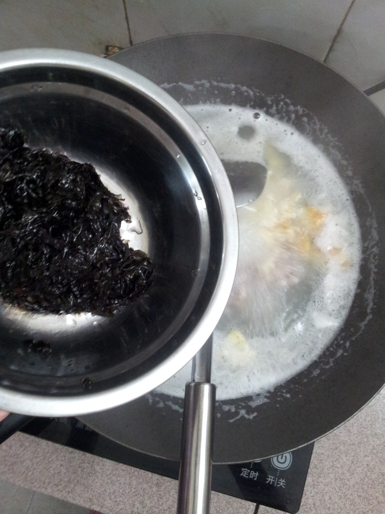 紫菜肉丝鸡蛋汤步骤6