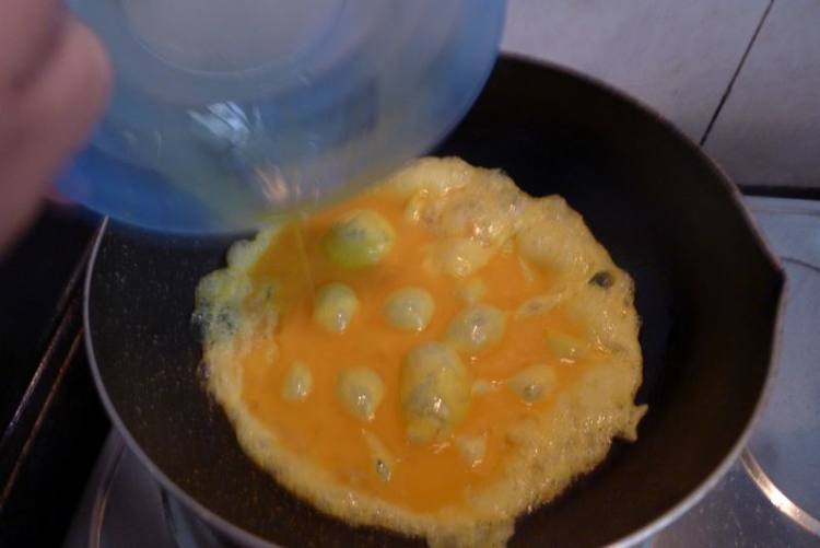 紫菜炒蛋步骤4