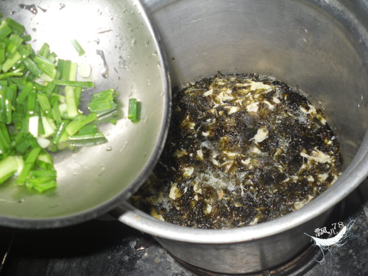 肉丸紫菜蛋花汤步骤6