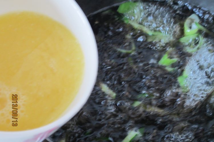 黄瓜紫菜蛋花汤步骤6