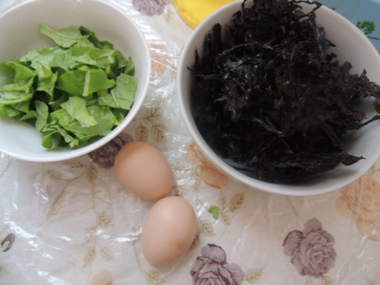 紫菜菜末蛋花汤步骤1