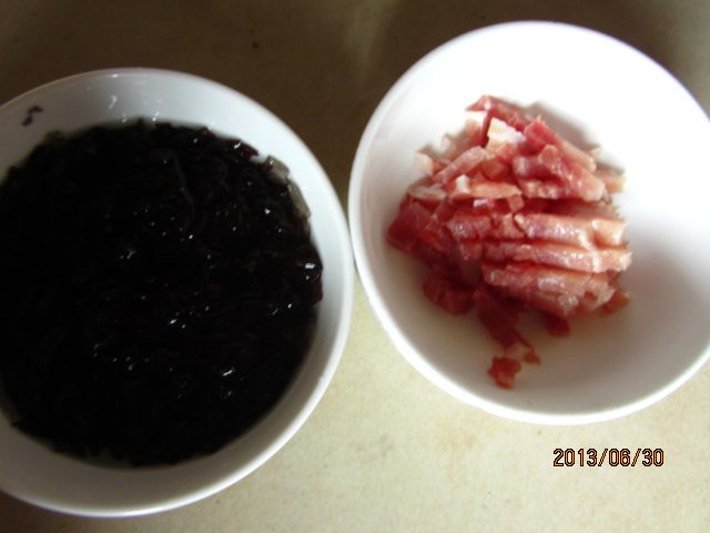 紫菜猪肉山药粥步骤3