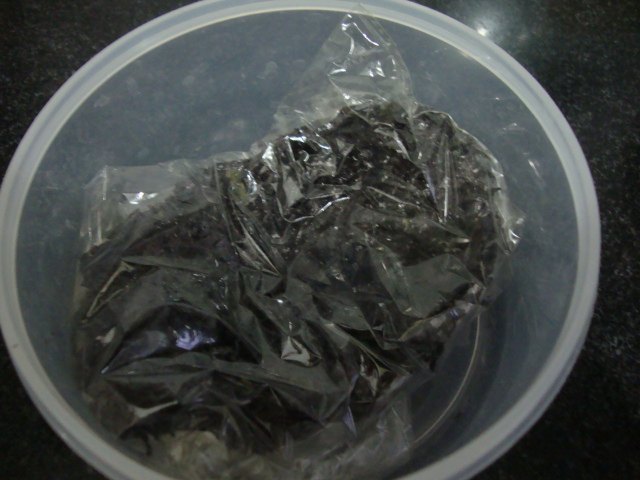 金针菇紫菜海鲜丸子汤步骤2