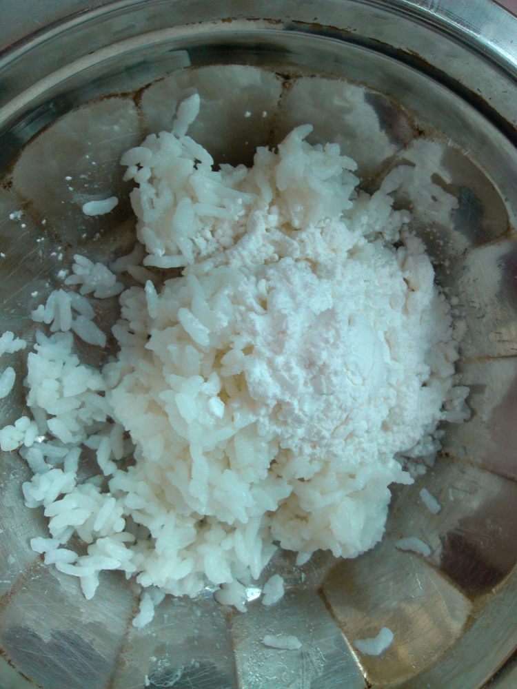 紫菜黑芝麻大米锅巴步骤2