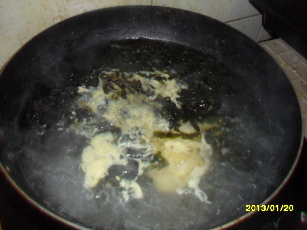 油条紫菜鸡蛋汤步骤11