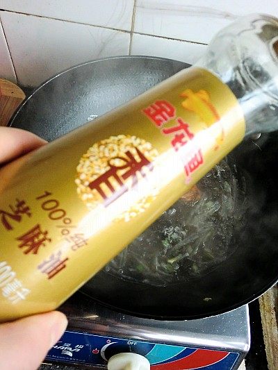 萝卜丝紫菜汤步骤9