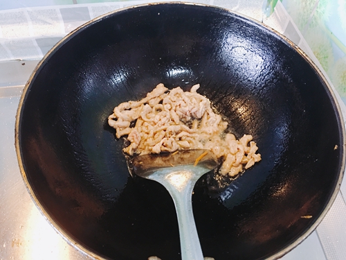海带肉丝盖饭步骤6