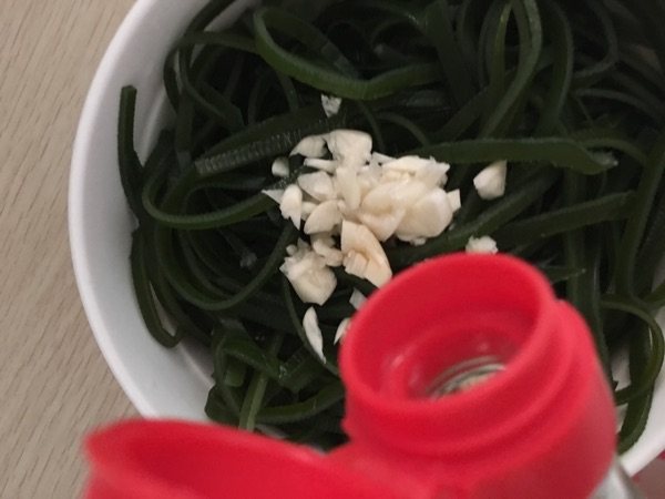 葱油拌海带丝步骤9