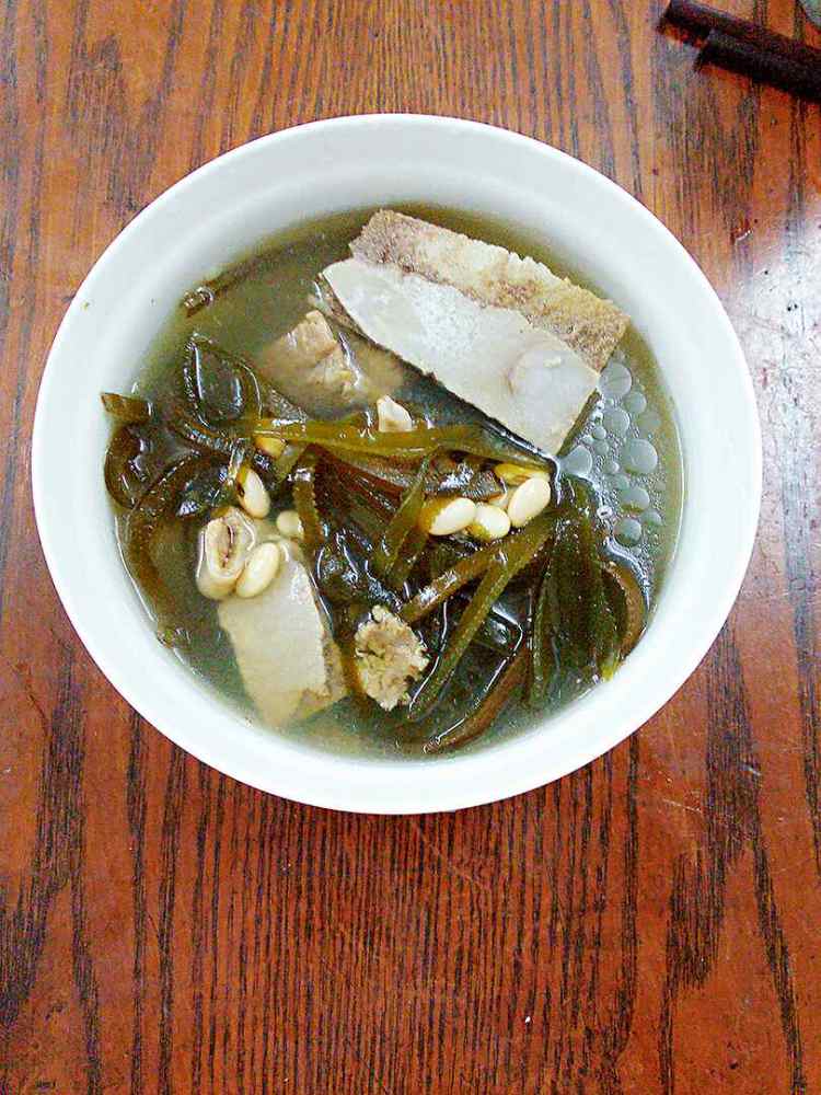 黄豆海带骨头汤步骤10