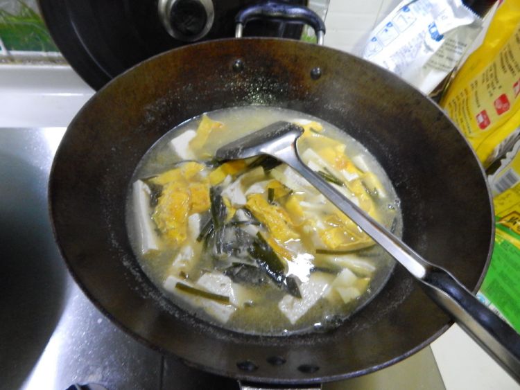 海带豆腐豆皮汤步骤11