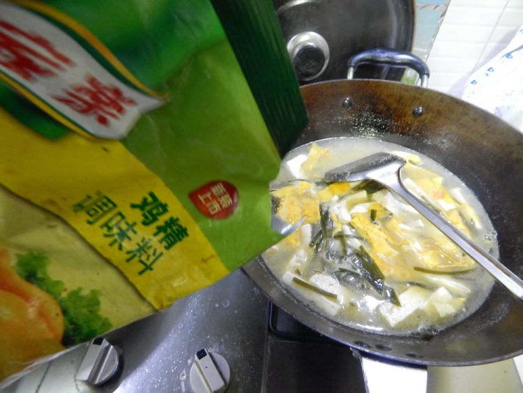海带豆腐豆皮汤步骤12