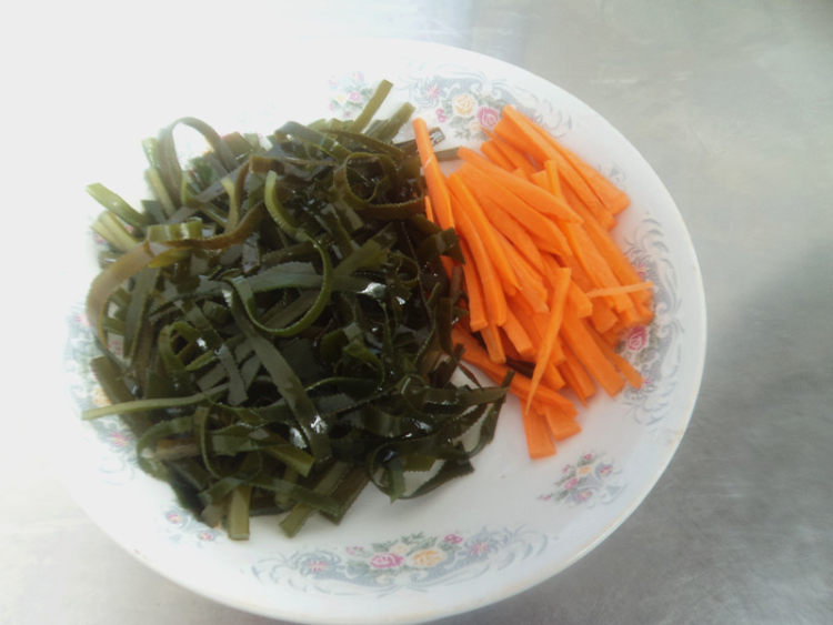 肉丝炒海带步骤5