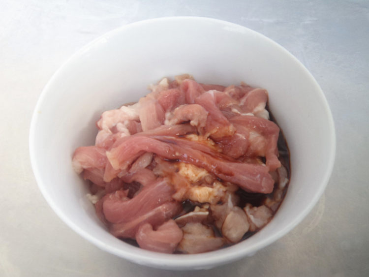 肉丝炒海带步骤2