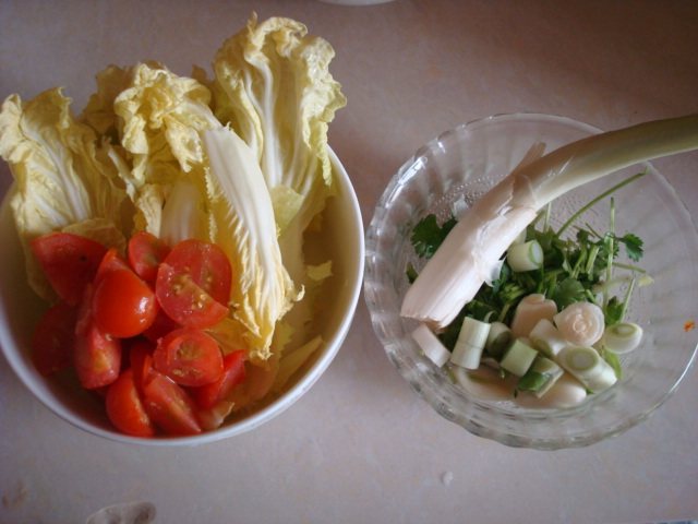小白菜海带豆泡汤步骤2