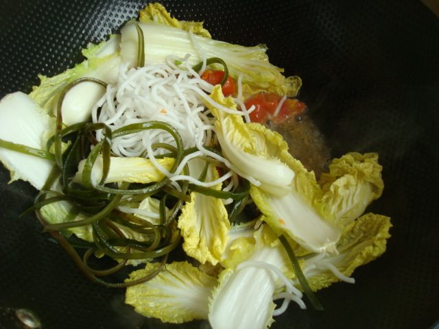 小白菜海带豆泡汤步骤4