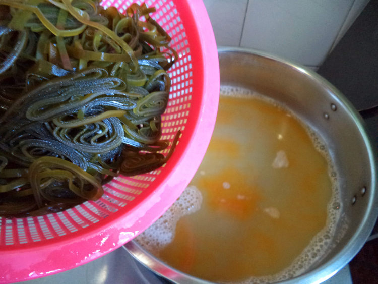 海带粉丝汤步骤5