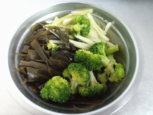 海带西兰花步骤5