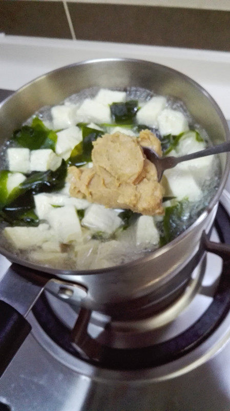 日式豆腐海带味增汤步骤4