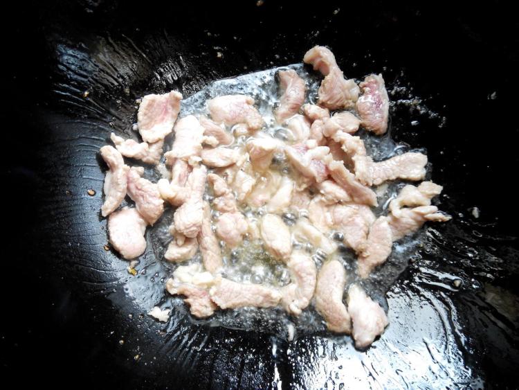 海带胡萝卜丝炒肉步骤4
