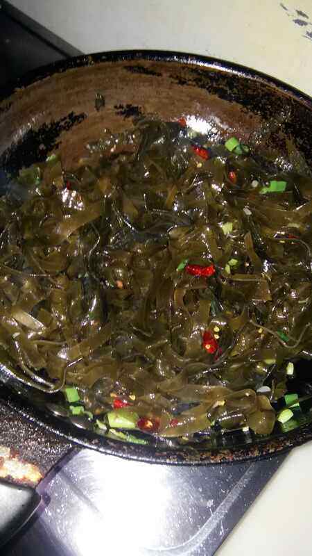 肉丝炒海带丝步骤7