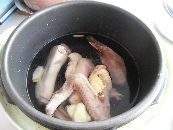 鸭件煲海带步骤5