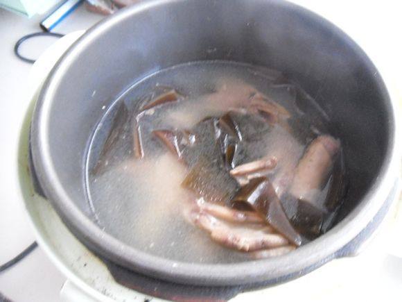 鸭件煲海带步骤10