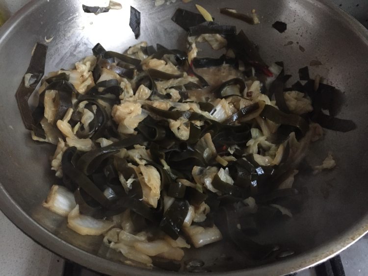 海带丝炒白菜步骤11