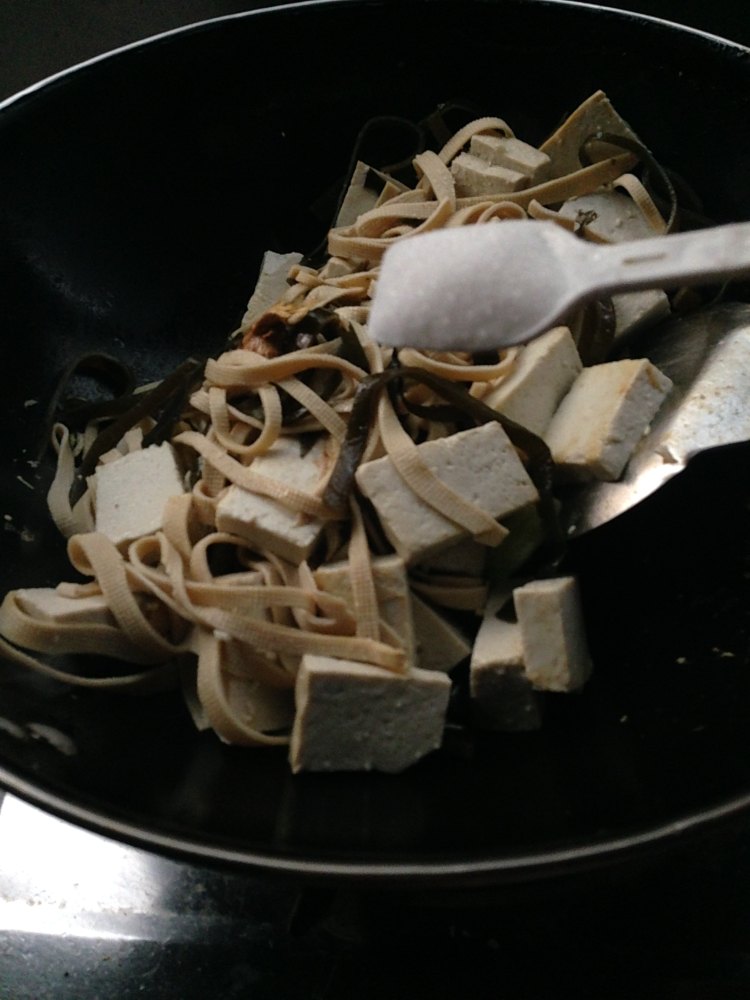 卤海带千张豆腐步骤5