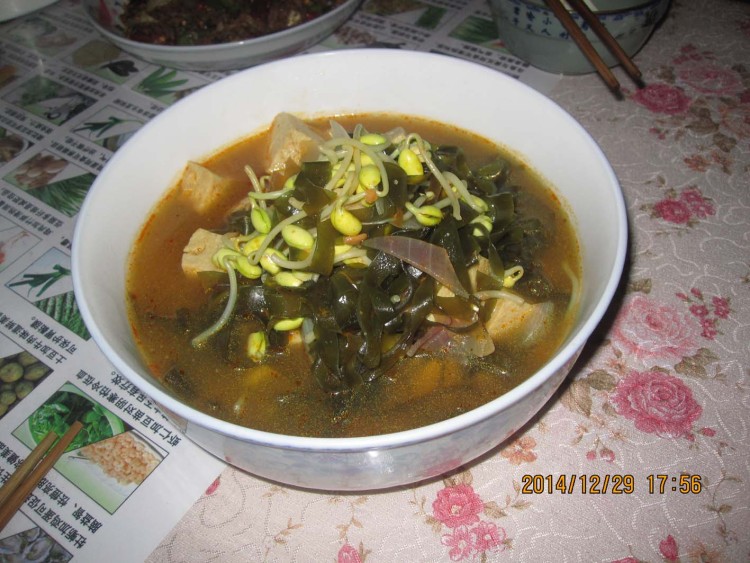 海带豆芽辣酱汤步骤6