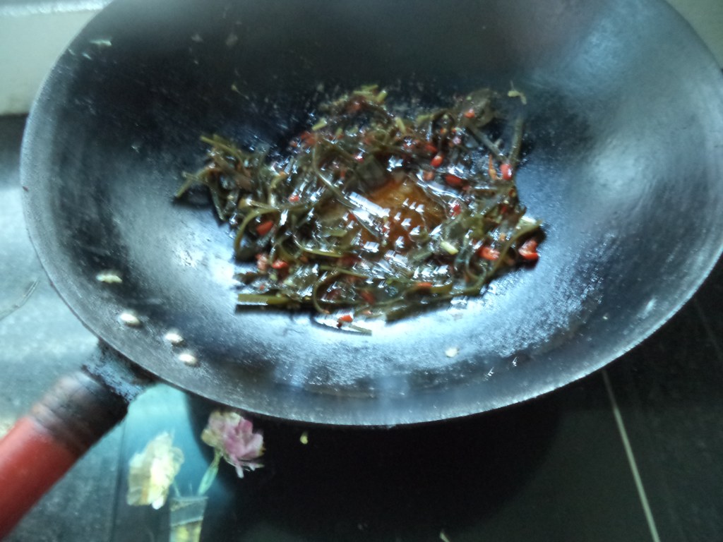 海带炒饭步骤3