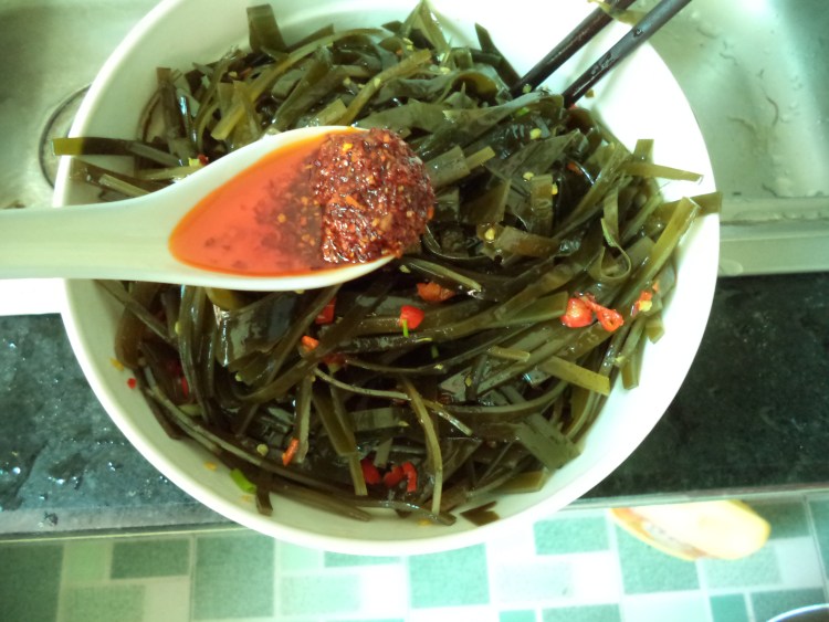 辣椒油拌海带步骤8