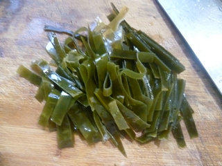 海带炒黄豆芽步骤3