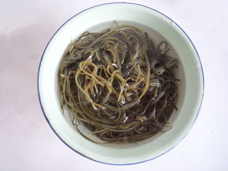 洋葱拌海带丝步骤4