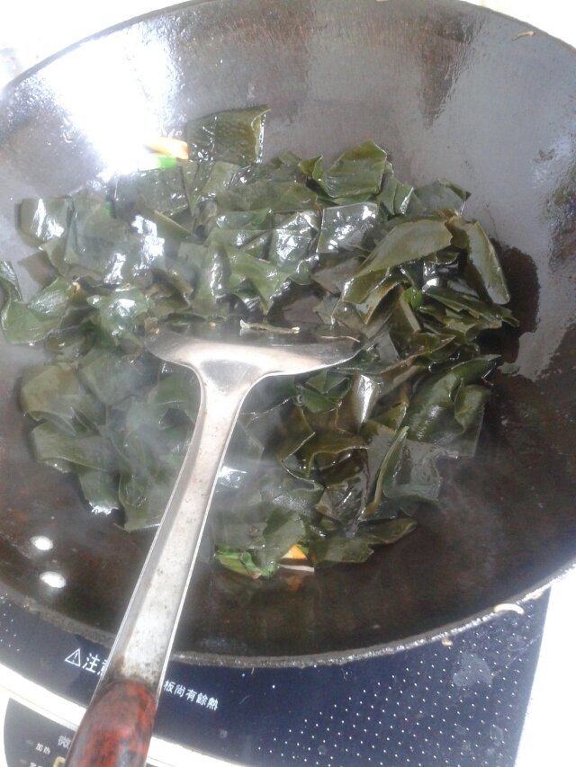 海带炖豆腐步骤6