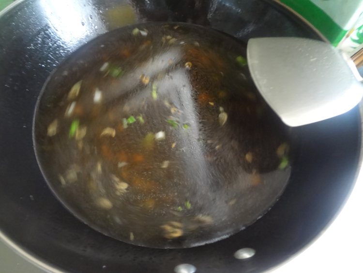 黄豆虾皮海带营养汤步骤5
