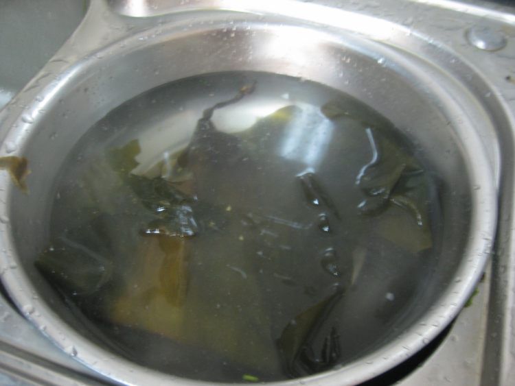 酸萝卜海带老鸭汤步骤2