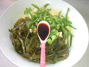 腐竹拌海带步骤8