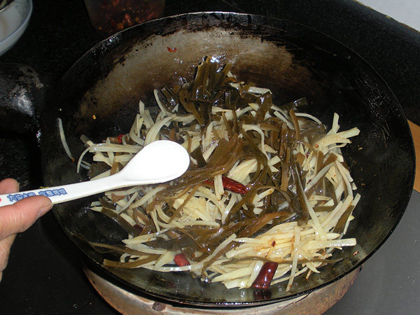 海带炒土豆丝步骤10
