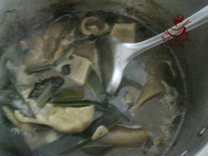 海带烧肉皮步骤6