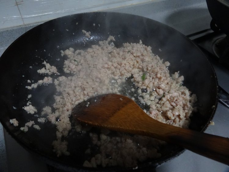 海带炒肉糜步骤6