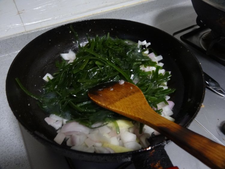 海带炒肉糜步骤9